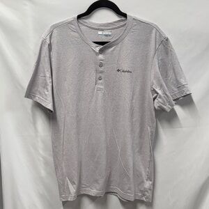 Columbia Light Gray Men's Short Sleeve Tee